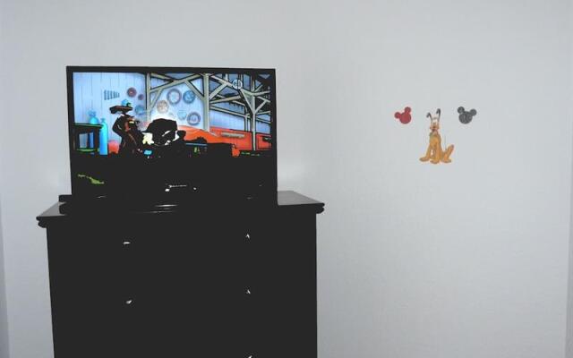 Near Disney: Doc's Seven Dwarfs Private Home