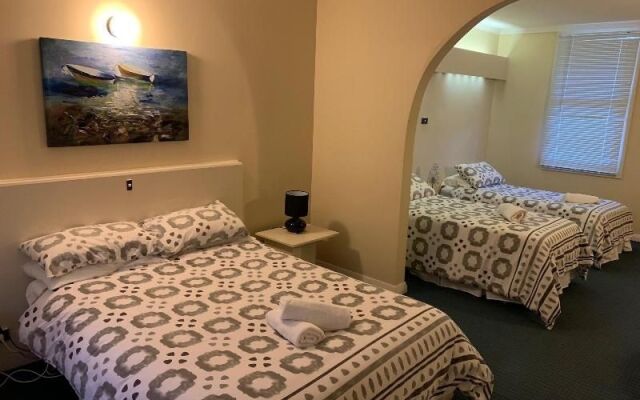 Nowa Nowa Hotel Motel
