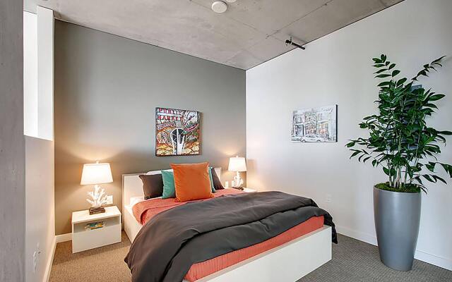 Ferris Wheel Waterfront Apartments By Barsala