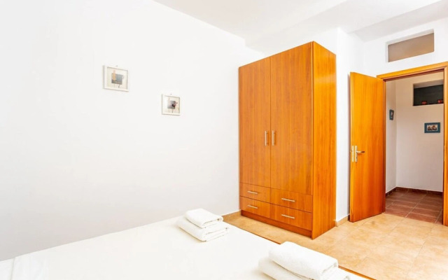 Villa Ioanna for 10 - Allparos Villas