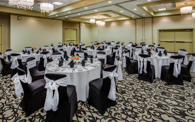 Crowne Plaza Phoenix Airport - PHX by IHG