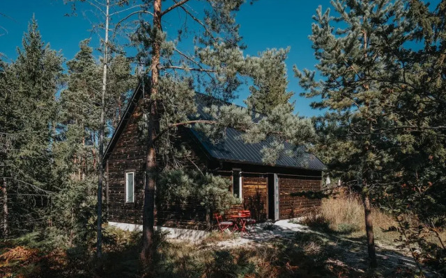 Mavens Kustnära Stugor