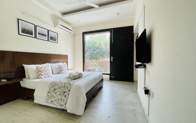 Olive Service Apartment Near Artemis