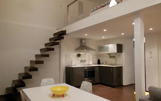 Kodaly Art Apartment