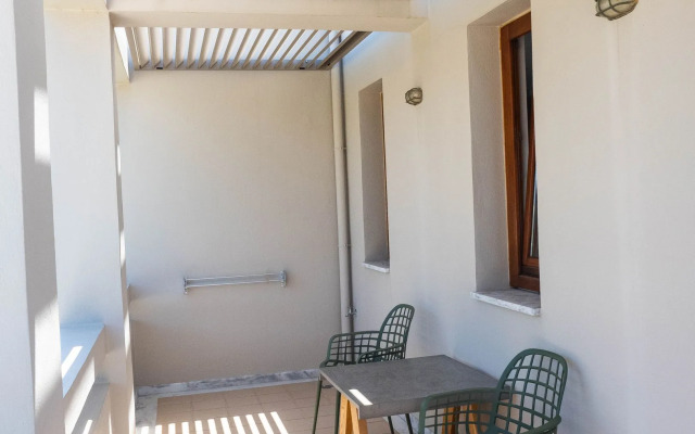 To Mikro Livadi Restaurant & Apartments