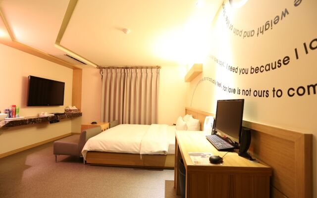 Paju Miiz Hotel