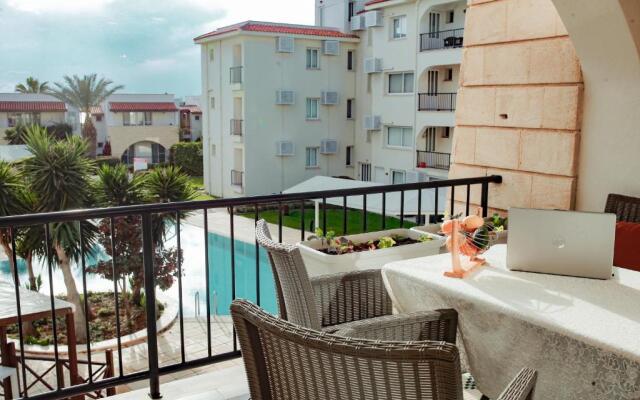 Fantastic 4 Cyprus First Line Beachfront