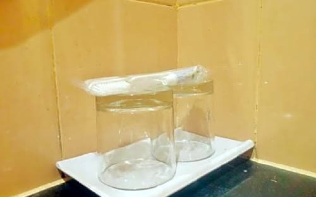 OYO 90102 Edotel Hotel By Dbest Hospitality