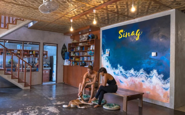 Sinag Hostel - Adults Only