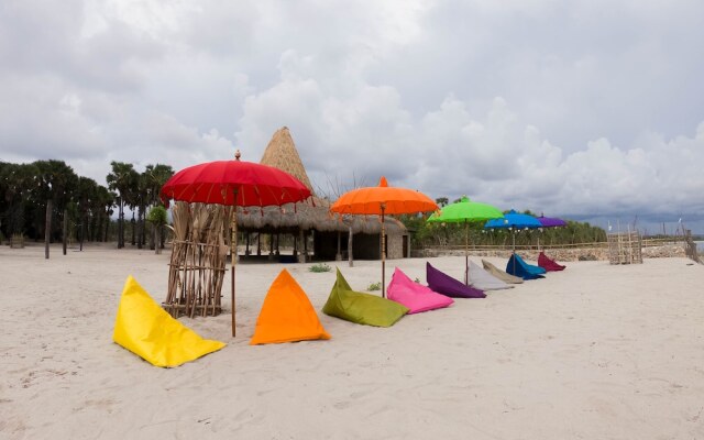 Costa Beach Resort & Club