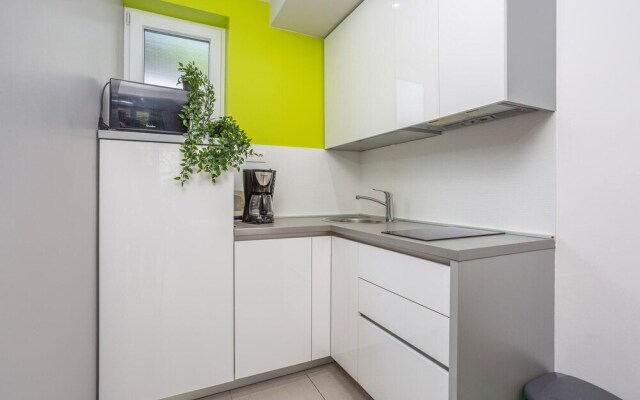 Beautiful Apartment in Njivice With Wifi and 1 Bedrooms