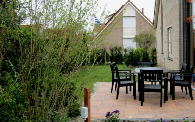 Bungalow in Breskens With Waterfront Jetty