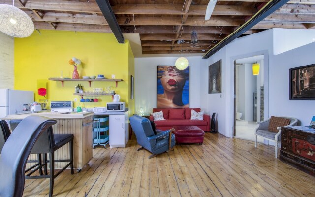 Comfortable Lofts in Downtown Toronto