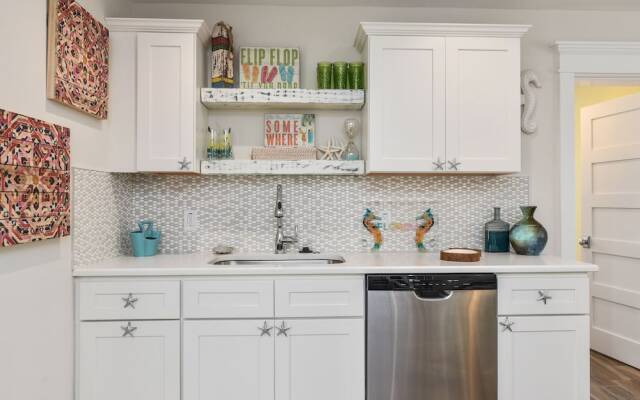 Beach Club Breeze by SKLRP