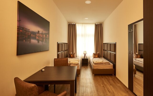 Harbour Apartments
