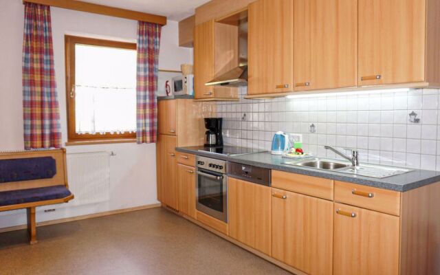Apartment Stark Pettneu am Arlberg 28869