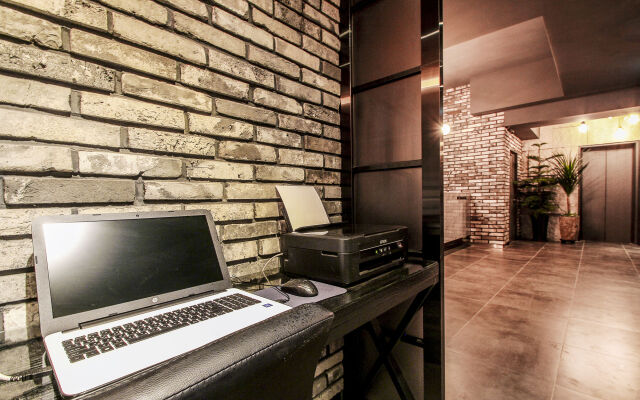 Hotel 2.4