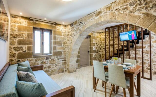 Agarathos Deluxe Homes Kaliviani