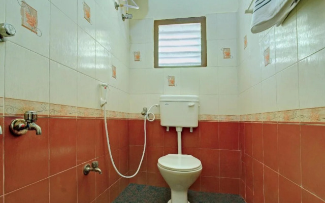 Sri Maruti Pilgrims House By OYO Rooms