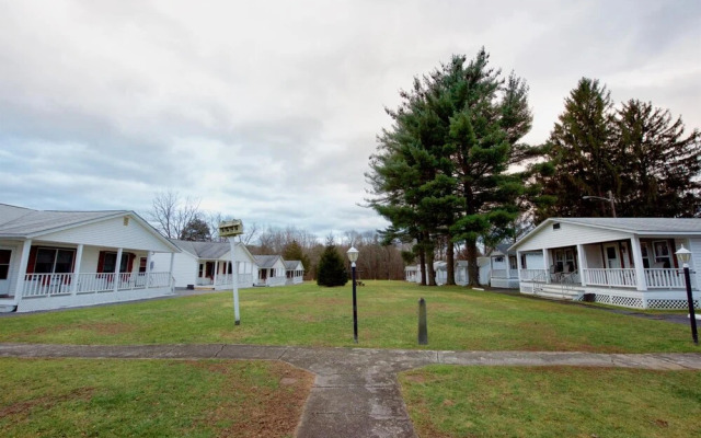 Myer Motel