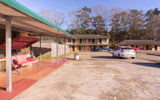 OYO Hotel Brookhaven MS Hwy 51 North