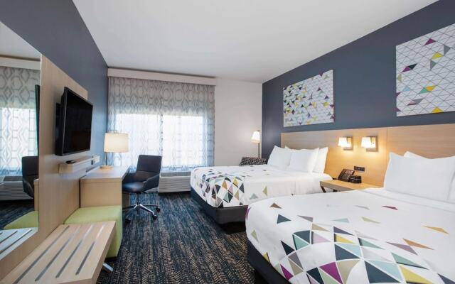 La Quinta Inn And Suites Dulles Airport