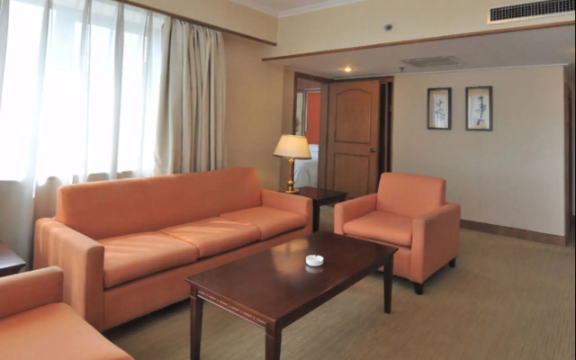China Palace Hotel B