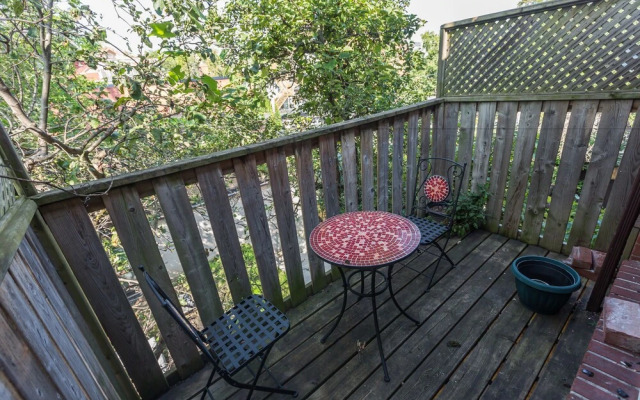 Applewood Suites - 2 BDRM Annex Loft