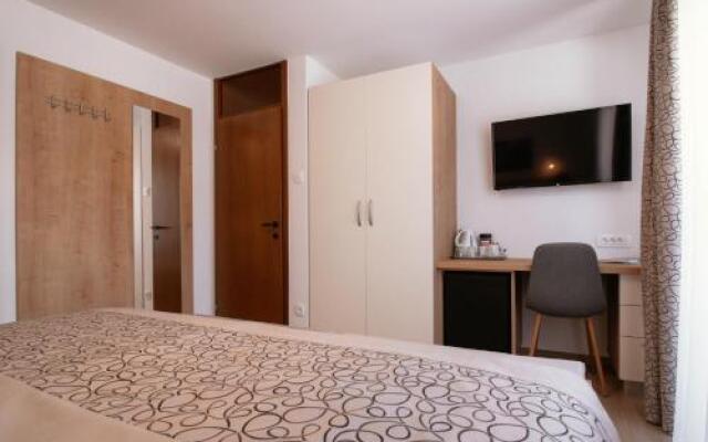Apartments & Rooms Malej