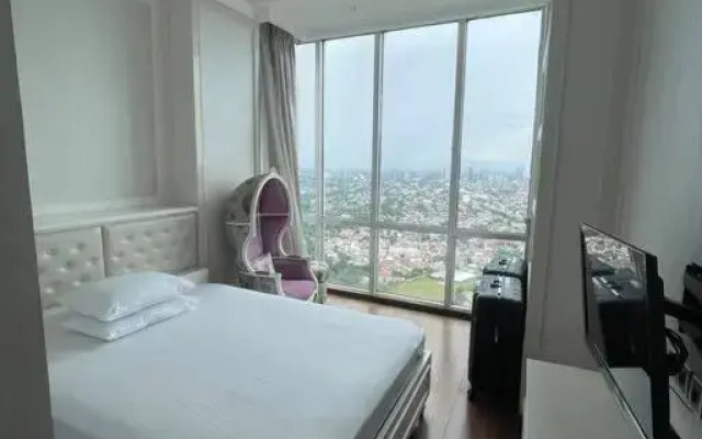 City Penthouse with Jakarta Skyline