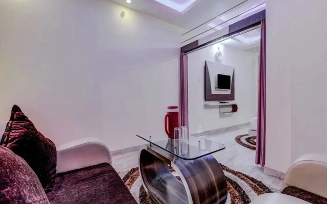 Hotel Comfort by OYO Rooms