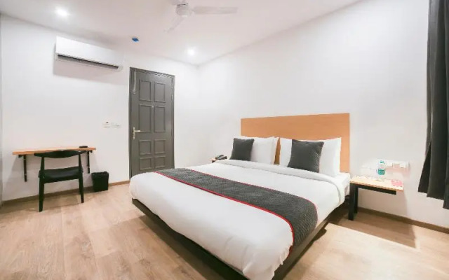 OYO 78628 Townhouse 136 Sector 46 Vikas Marg