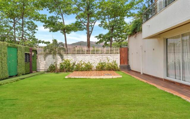 SaffronStays Juniper, Lonavala - Pet-friendly villa with pool, lawn, gym & games