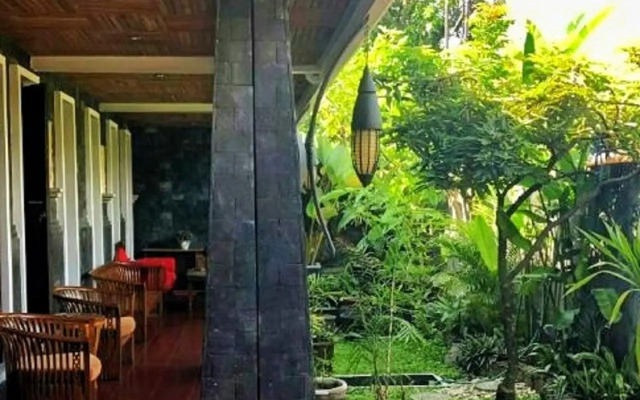 Puri Minggiran Guest House
