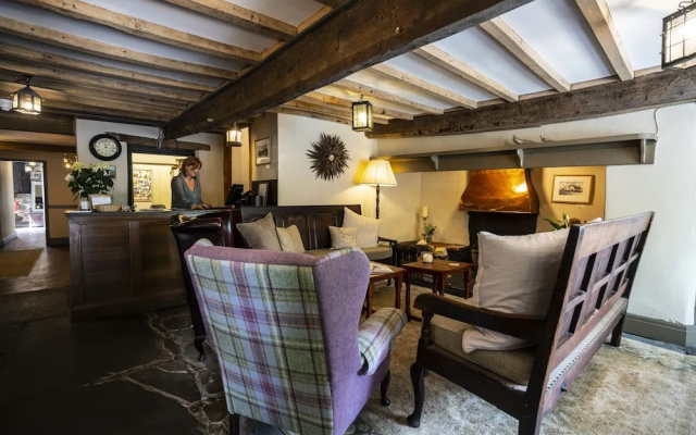 West Arms Hotel