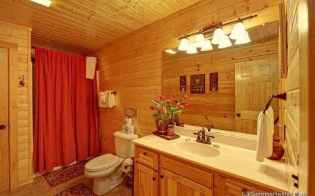Moonshiner's Legacy Holiday home