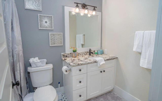 Incredible New 3br/2ba Near Downtown