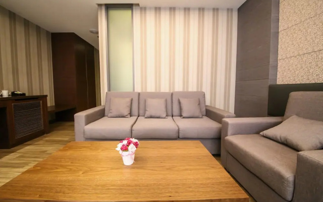 Talmud Tainan Suites