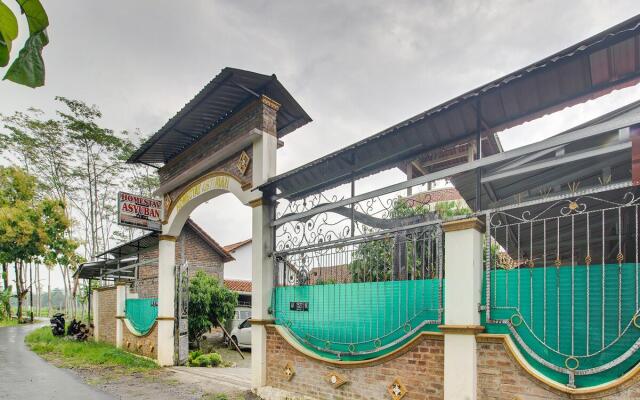 OYO 3355 Homestay Syariah Asyuban