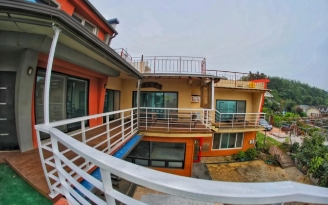 Seosan Solchang Pension