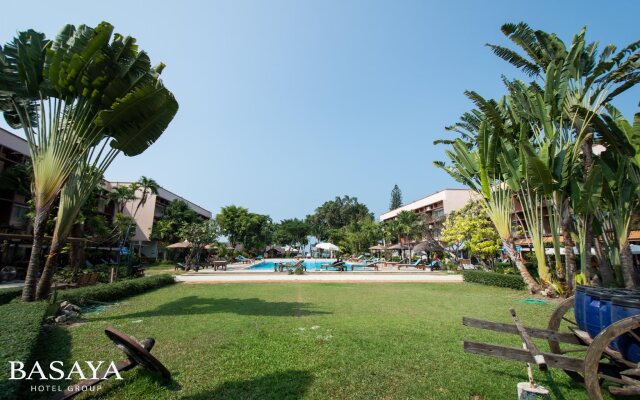 Basaya Beach Hotel & Resort