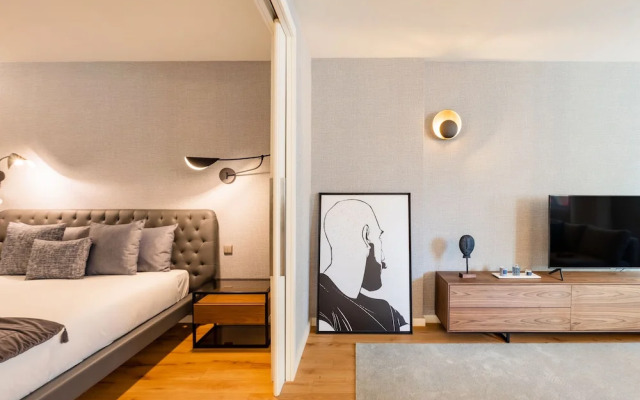 Renovato Deluxe Apartment