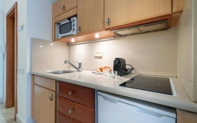 Cosy Studio in Mamilla, free parking up to 5 ppl