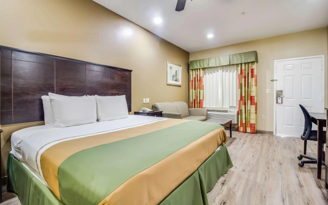 Americas Best Value Inn & Suites Tomball
