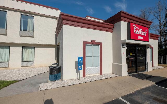 Red Roof Inn Raleigh North-Crabtree Mall/PNC Arena