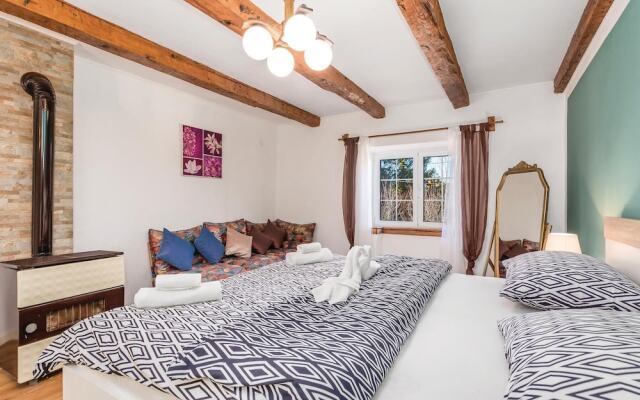 Stunning Home in Fuzine With Wifi and 2 Bedrooms