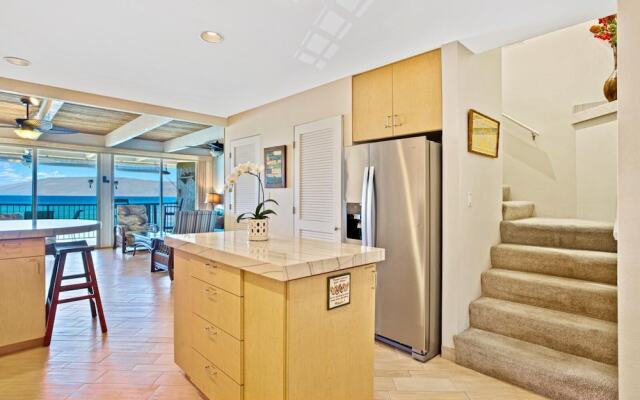 Lokelani #B203 - 2 Br condo by RedAwning
