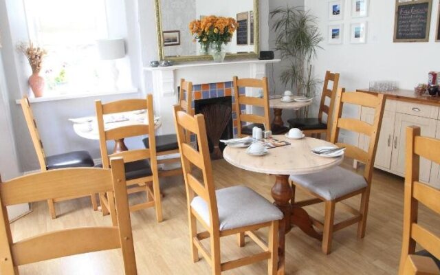 Summer Breeze Guest House