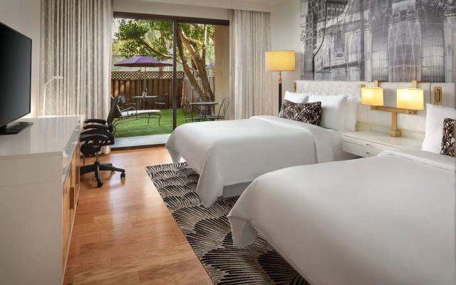 Avenue of the Arts Costa Mesa, a Tribute Portfolio Hotel