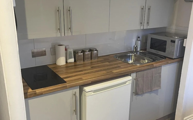 Charming Studio in London - 1 Person Only